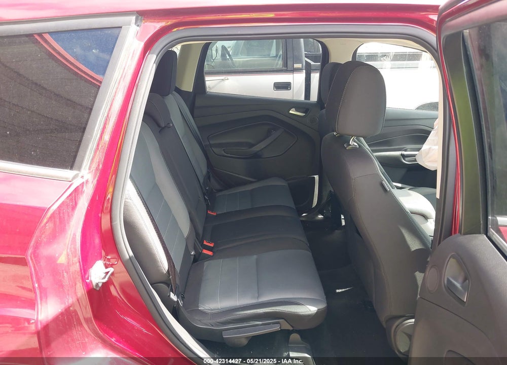 2016 FORD ESCAPE SE VIN: 1FMCU9G93GUB82527