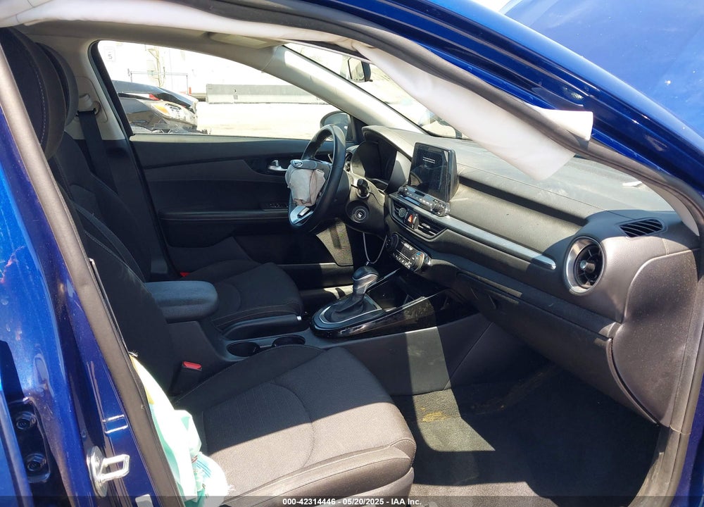2019 KIA FORTE S VIN: 3KPF34ADXKE068777