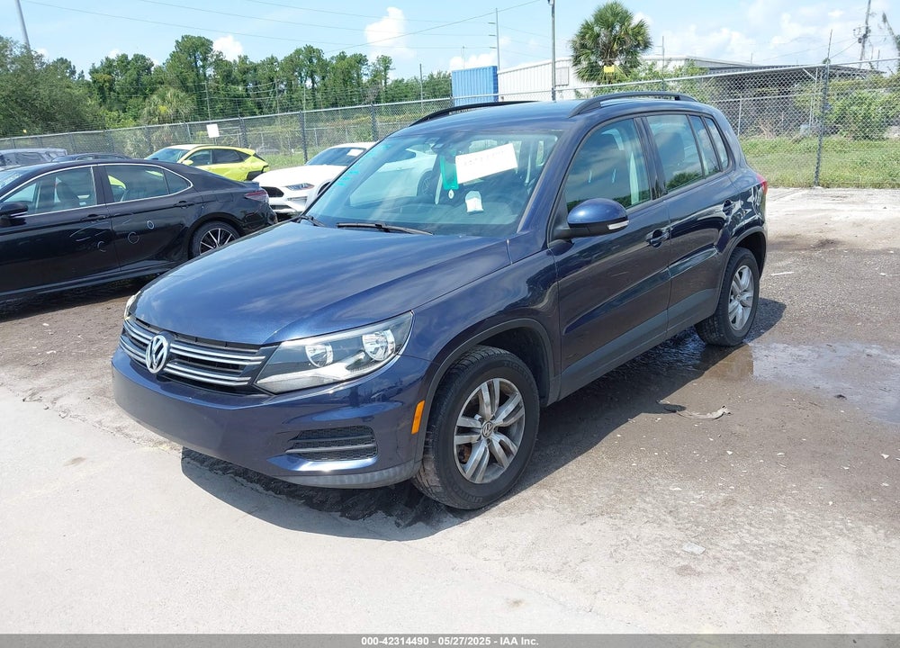 2016 VOLKSWAGEN TIGUAN S VIN: WVGAV7AX7GW599475