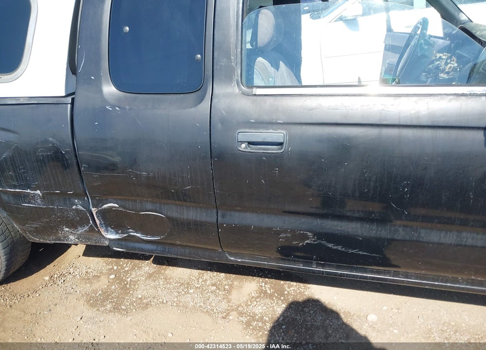 1999 TOYOTA TACOMA VIN: 4TAVL52N1XZ451779