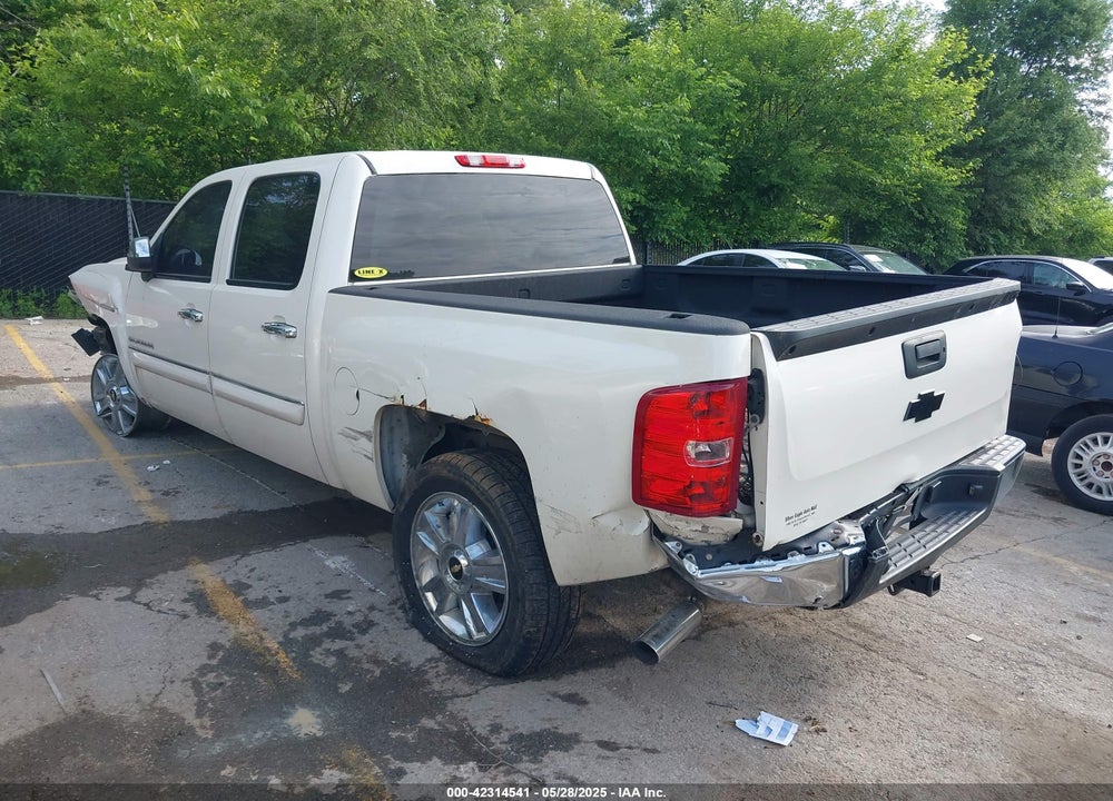 2013 CHEVROLET SILVERADO 1500 LT VIN: 3GCPKSE70DG335853
