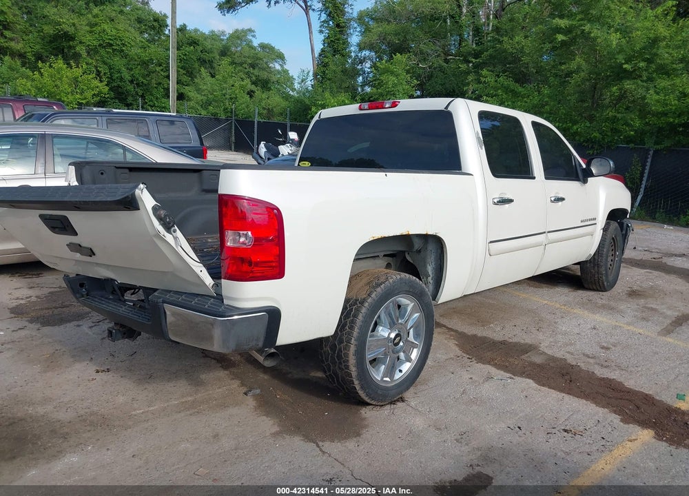 2013 CHEVROLET SILVERADO 1500 LT VIN: 3GCPKSE70DG335853