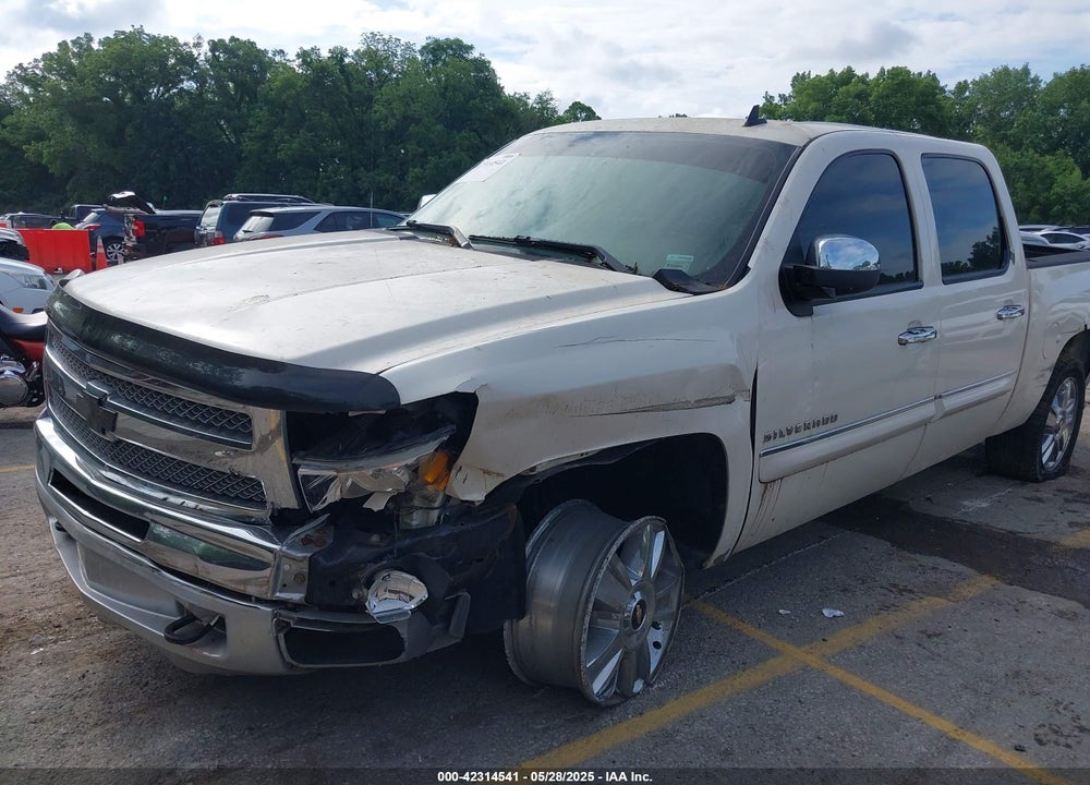 2013 CHEVROLET SILVERADO 1500 LT VIN: 3GCPKSE70DG335853