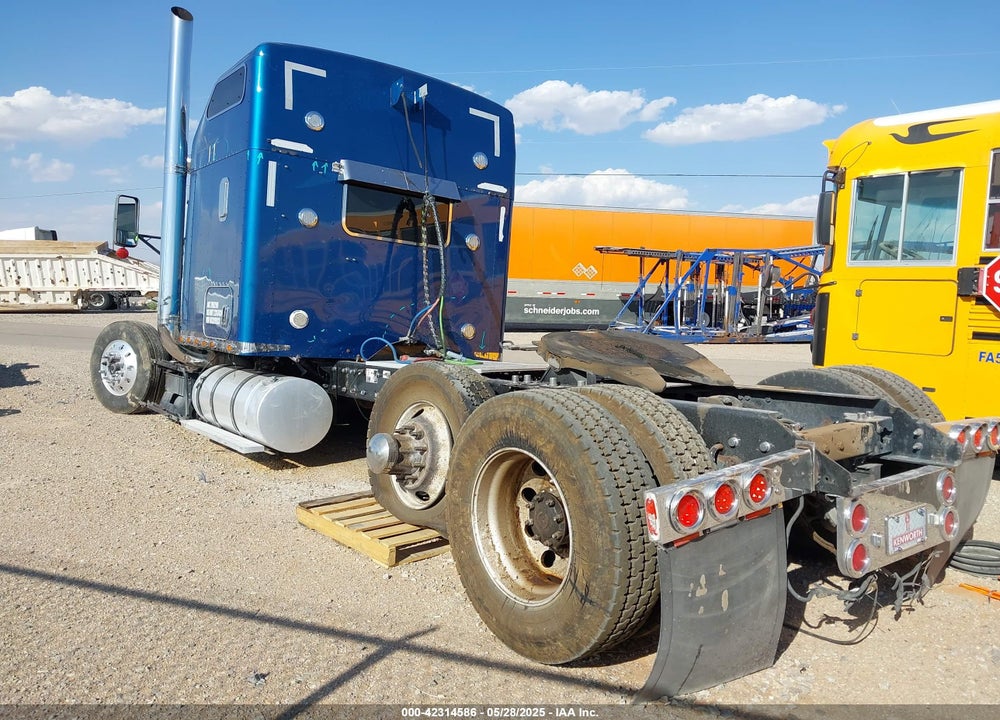 2013 KENWORTH CONSTRUCTION T660 VIN: 1XKAD48X6DJ329923