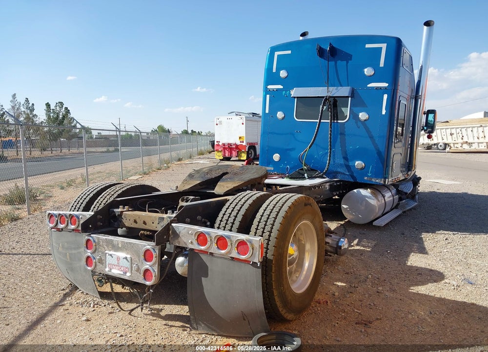 2013 KENWORTH CONSTRUCTION T660 VIN: 1XKAD48X6DJ329923