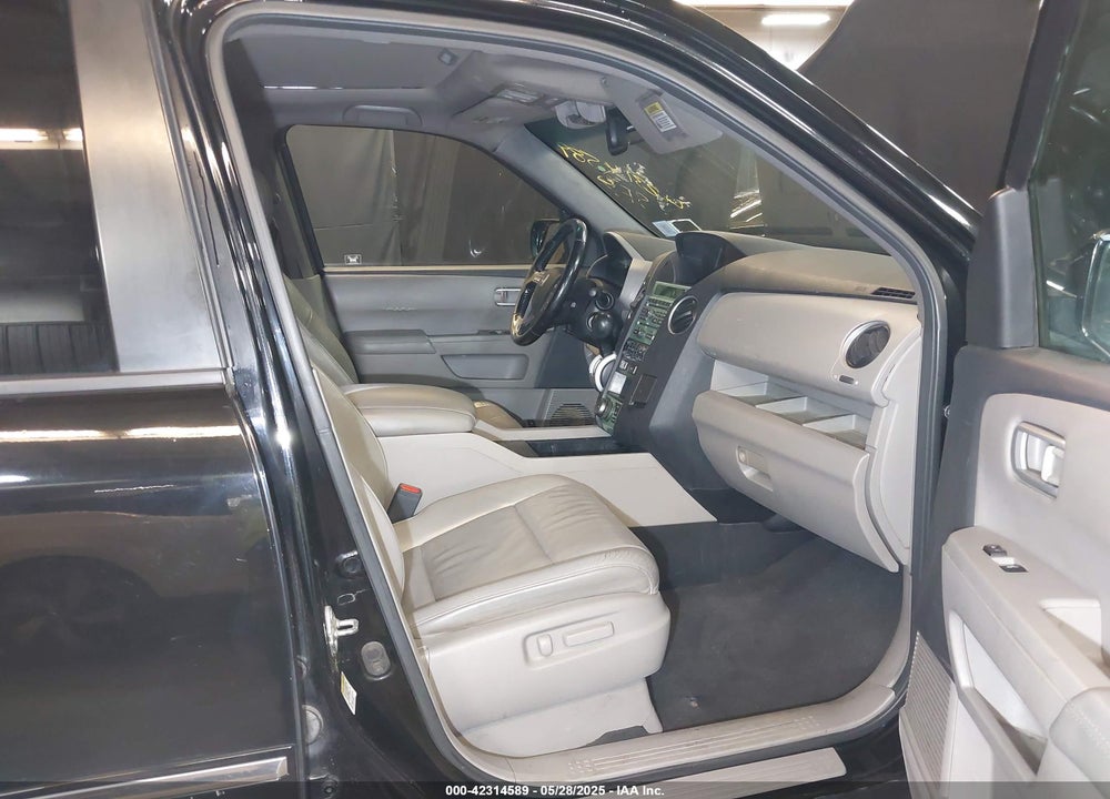 2010 HONDA PILOT VIN: 5FNYF4H9XAB005365