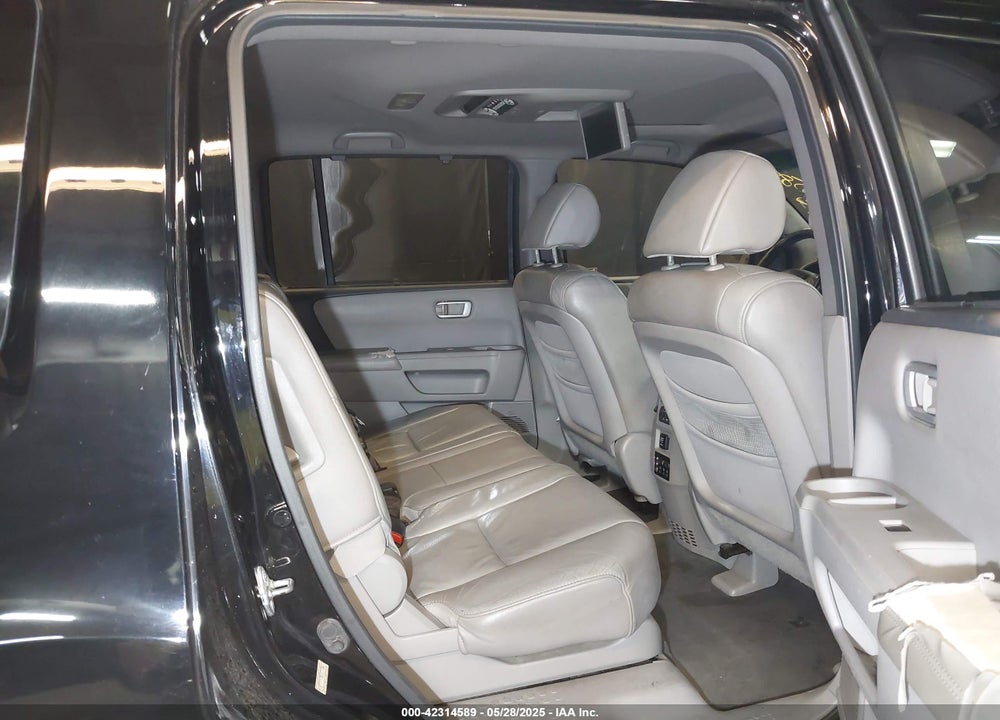2010 HONDA PILOT VIN: 5FNYF4H9XAB005365