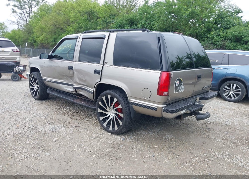 1999 CHEVROLET TAHOE LS VIN: 1GNEK13R8XR102093