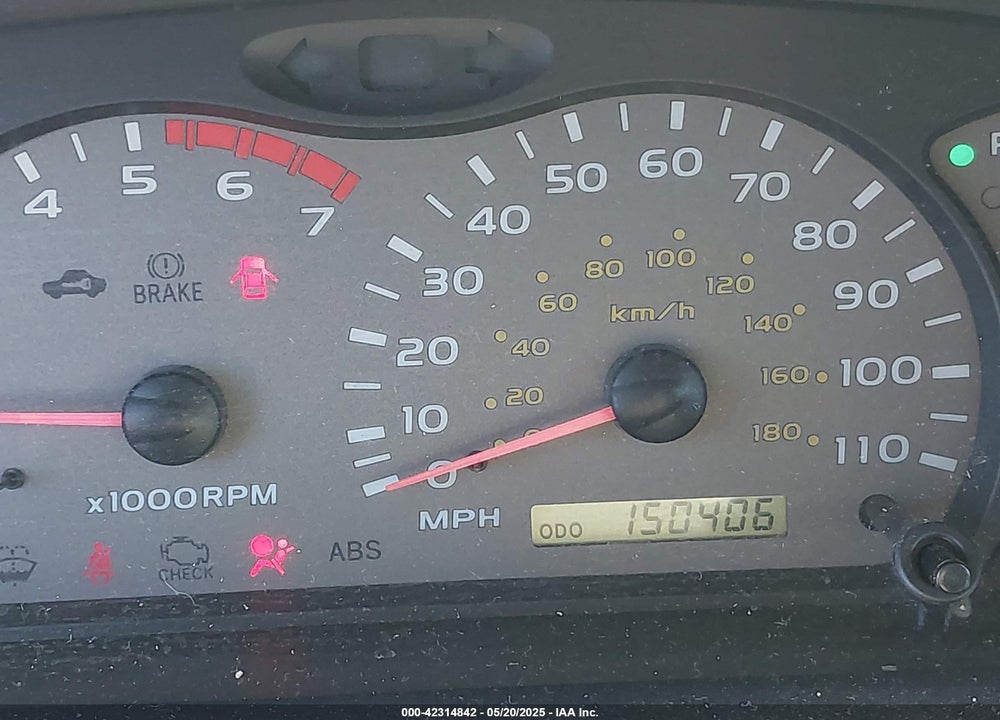 2003 TOYOTA SEQUOIA SR5 V8 VIN: 5TDBT44A43S156411