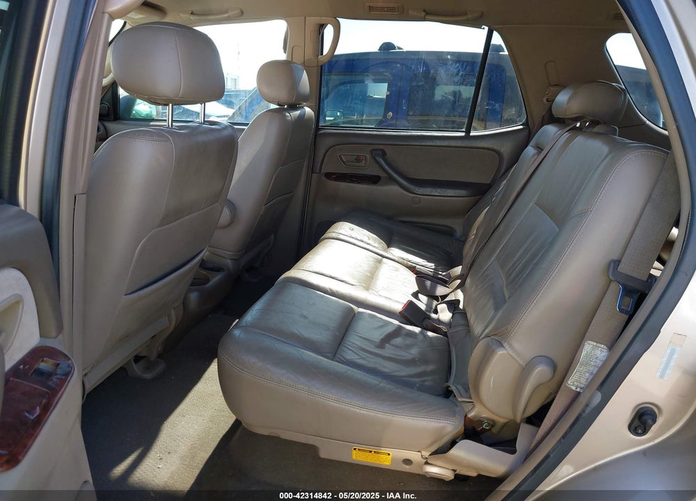 2003 TOYOTA SEQUOIA SR5 V8 VIN: 5TDBT44A43S156411