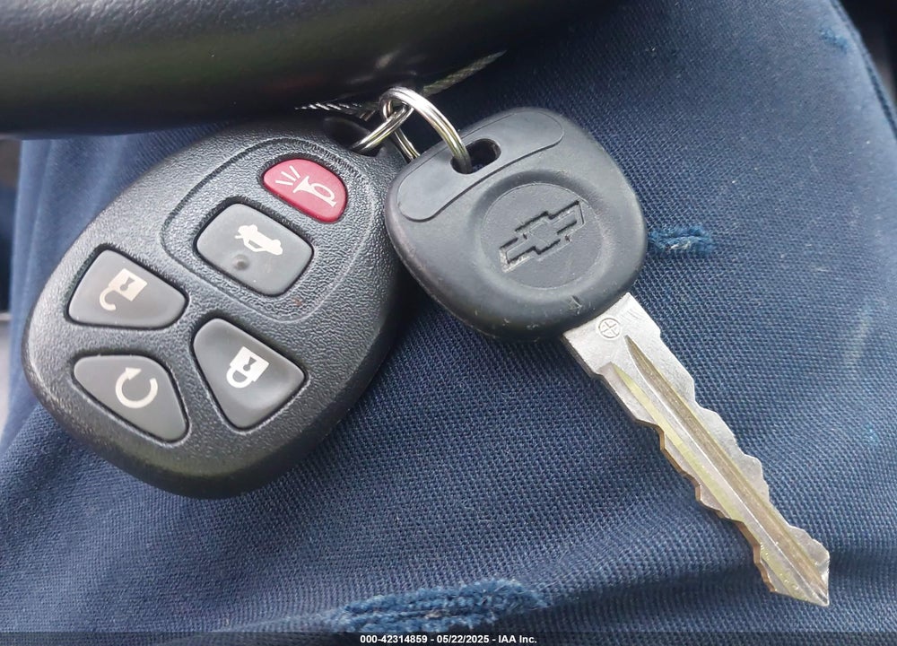 2011 CHEVROLET IMPALA VIN: 2G1WB5EKXB1325279