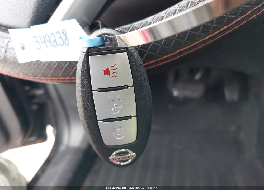 2016 NISSAN ROGUE VIN: KNMAT2MV8GP698078