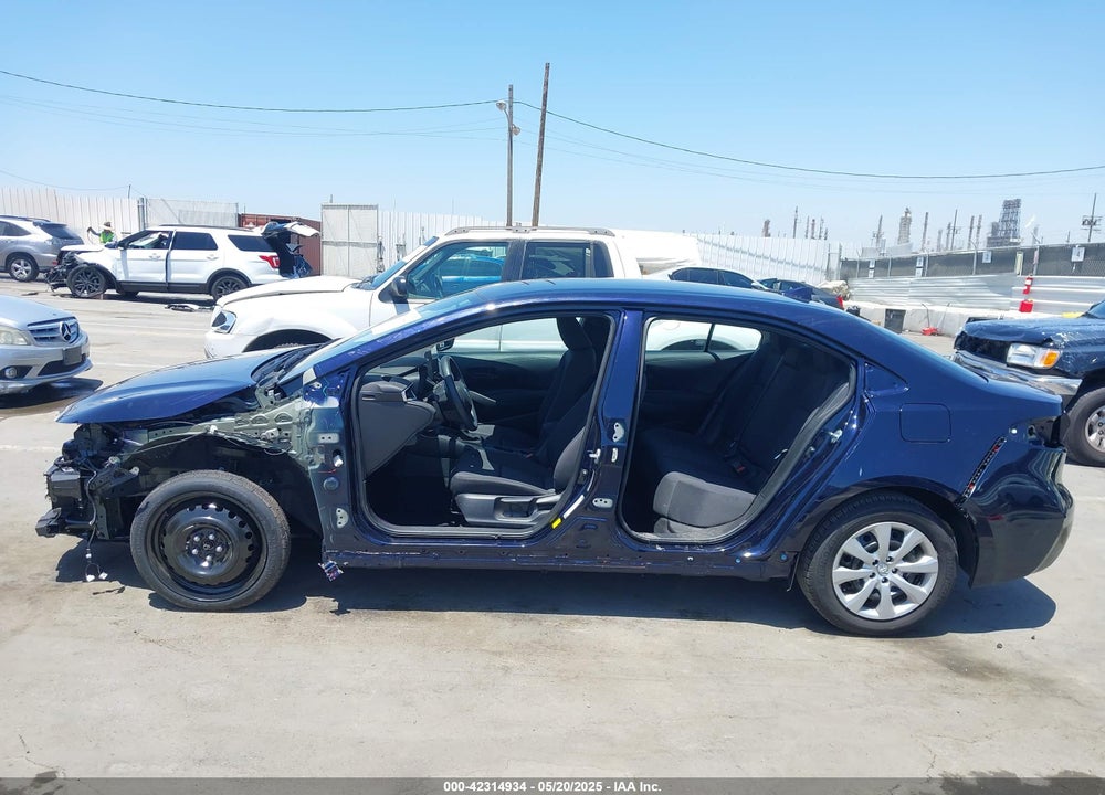 2025 TOYOTA COROLLA LE VIN: 5YFB4MDE7SP240827