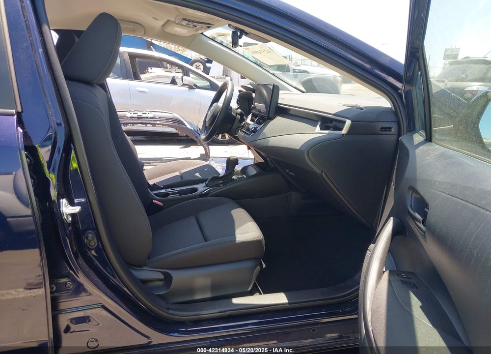2025 TOYOTA COROLLA LE VIN: 5YFB4MDE7SP240827