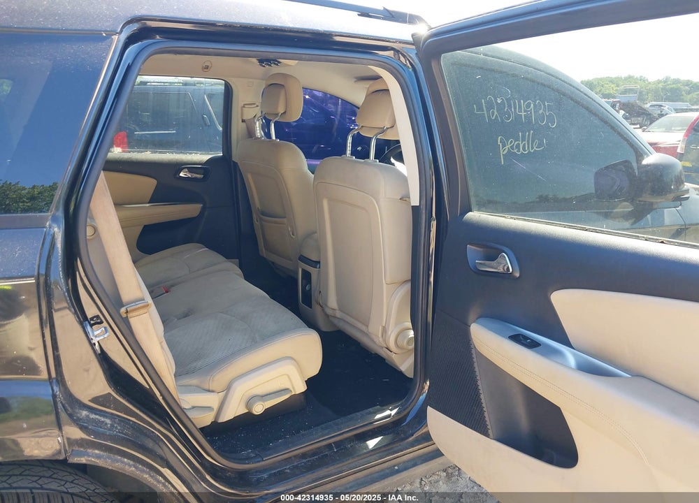 2011 DODGE JOURNEY VIN: 3D4PG1FGXBT524950