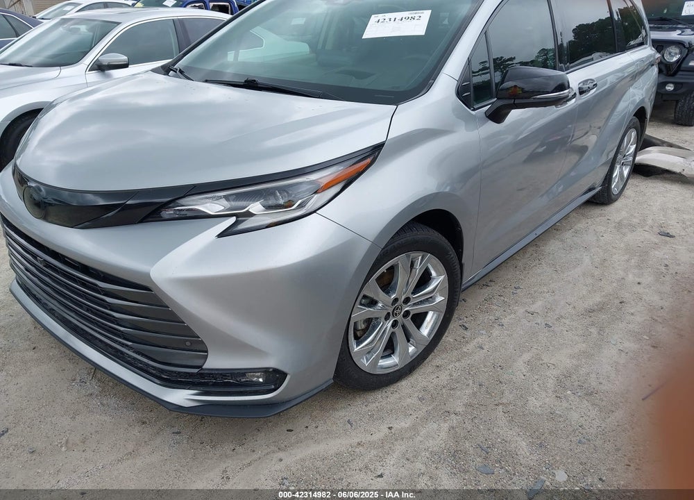 2022 TOYOTA SIENNA PLATINUM VIN: 5TDERKEC2NS079895