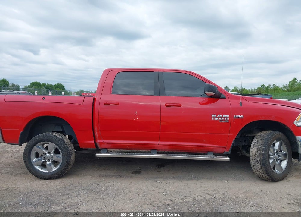 2019 RAM 1500 CLASSIC VIN: 1C6RR7LT6KS527356