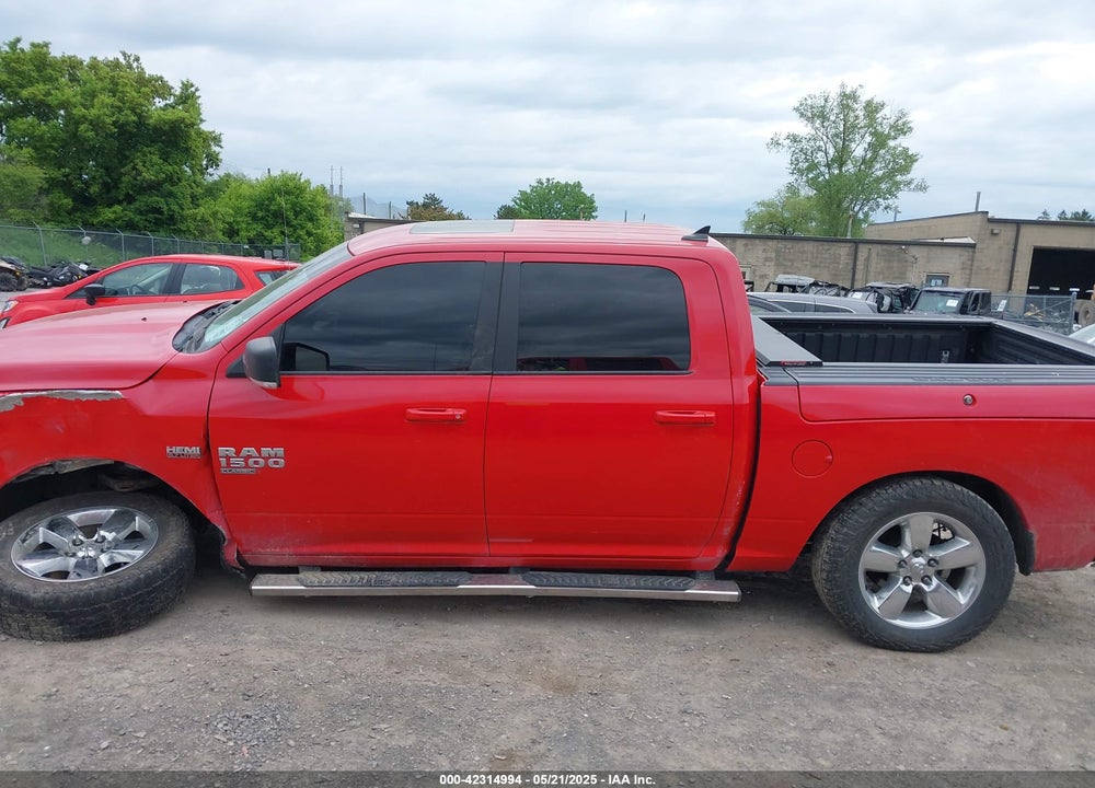 2019 RAM 1500 CLASSIC VIN: 1C6RR7LT6KS527356