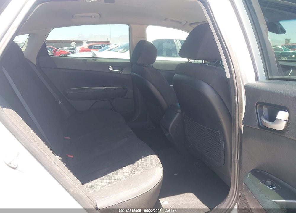 2020 KIA OPTIMA LX VIN: 5XXGT4L35LG401081