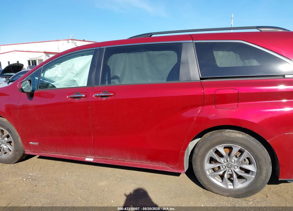2021 TOYOTA SIENNA VIN: 5TDJSKFCXMS014664