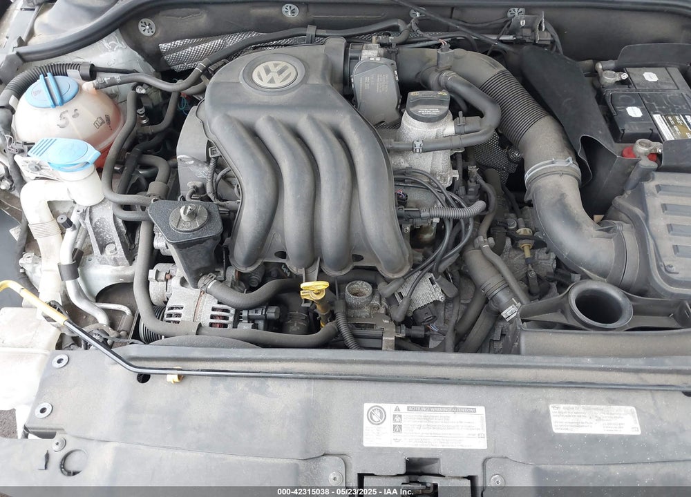 2015 VOLKSWAGEN JETTA 2.0L S VIN: 3VW2K7AJ7FM424412