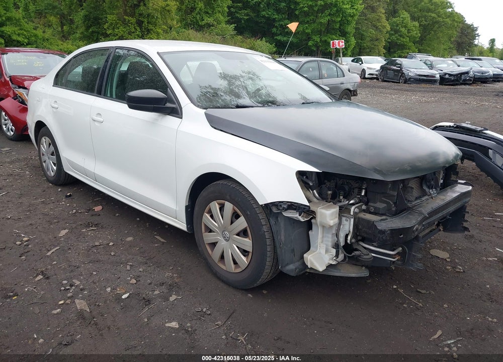 2015 VOLKSWAGEN JETTA 2.0L S VIN: 3VW2K7AJ7FM424412