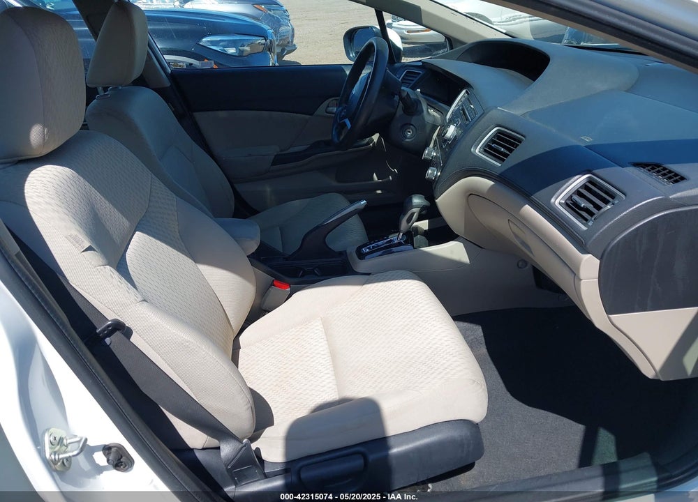 2014 HONDA CIVIC LX VIN: 19XFB2F57EE223993