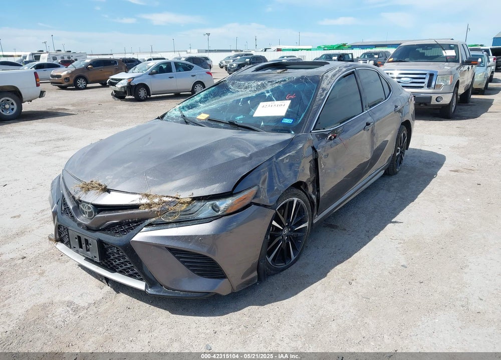 2018 TOYOTA CAMRY VIN: 4T1B61HK0JU106974