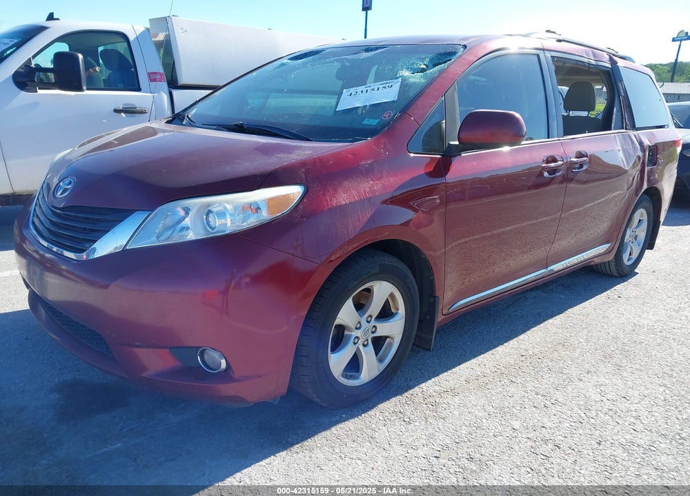 2014 TOYOTA SIENNA LE V6 8 PASSENGER VIN: 5TDKK3DC9ES439226