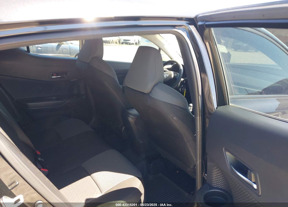 2021 TOYOTA C-HR LE VIN: JTNKHMBX5M1110525