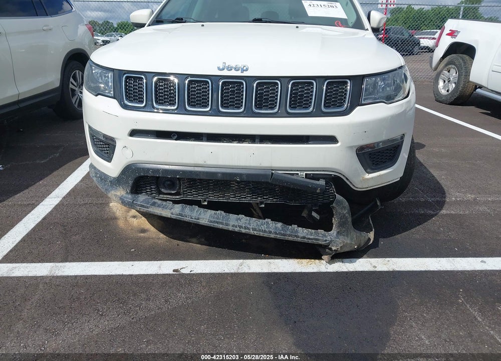 2020 JEEP COMPASS VIN: 3C4NJCAB2LT219828