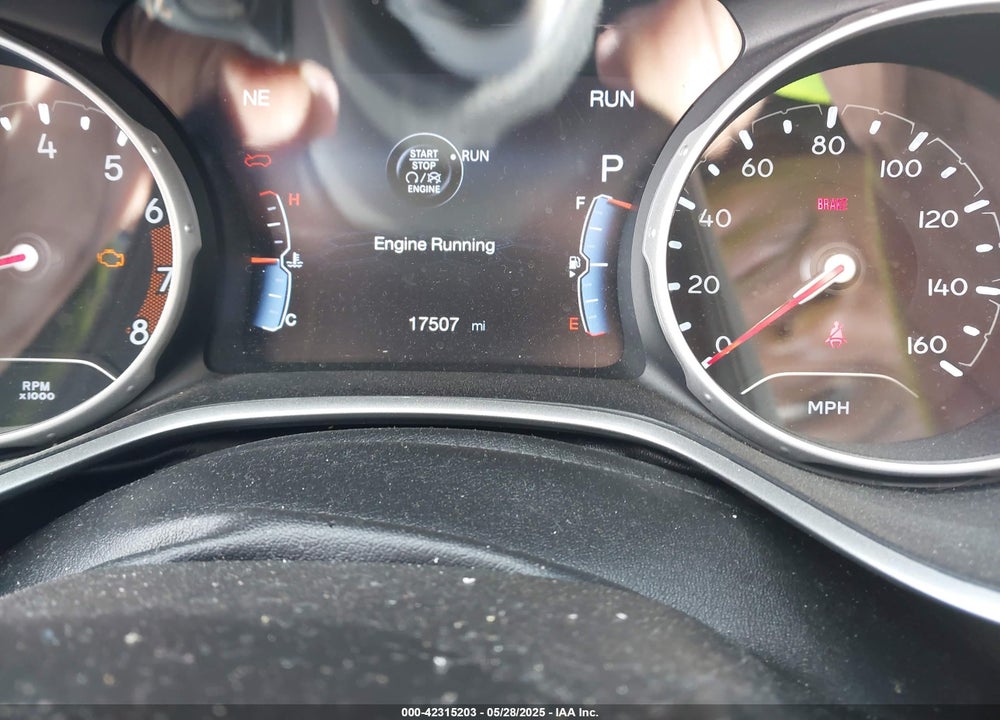 2020 JEEP COMPASS VIN: 3C4NJCAB2LT219828