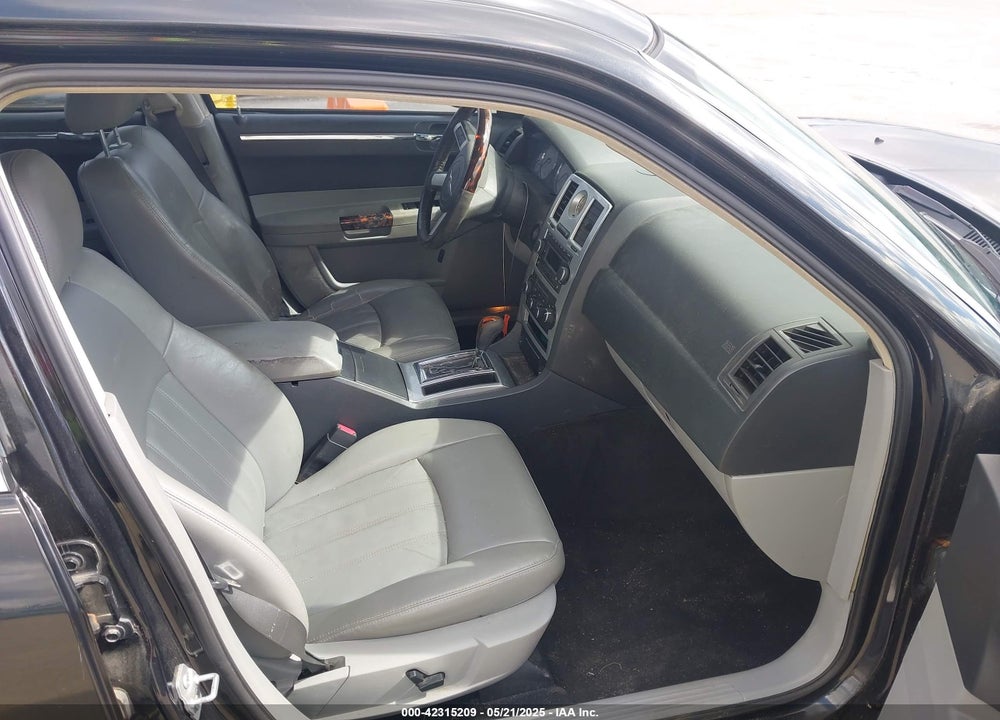 2007 CHRYSLER 300C VIN: 2C3KA63H87H741405