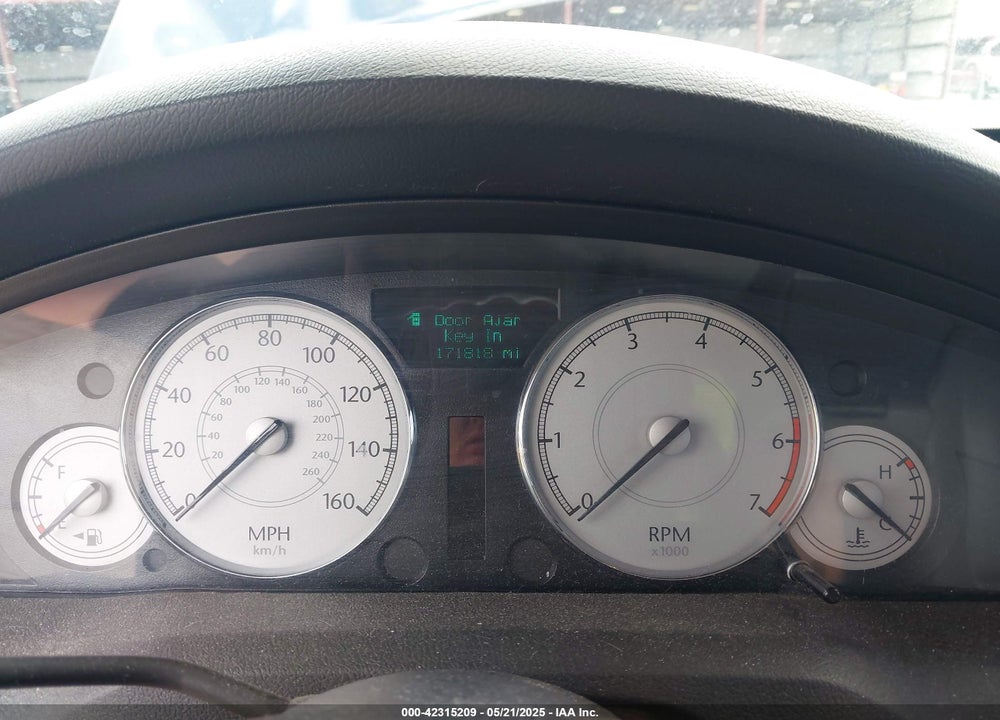 2007 CHRYSLER 300C VIN: 2C3KA63H87H741405