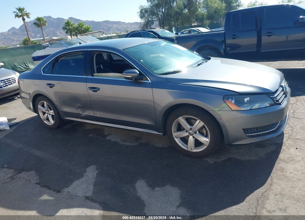 2013 VOLKSWAGEN PASSAT VIN: 1VWBP7A34DC075453