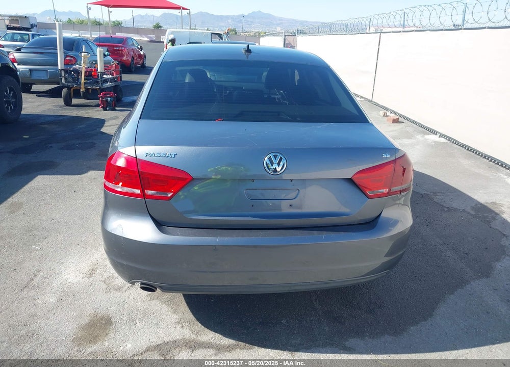 2013 VOLKSWAGEN PASSAT VIN: 1VWBP7A34DC075453