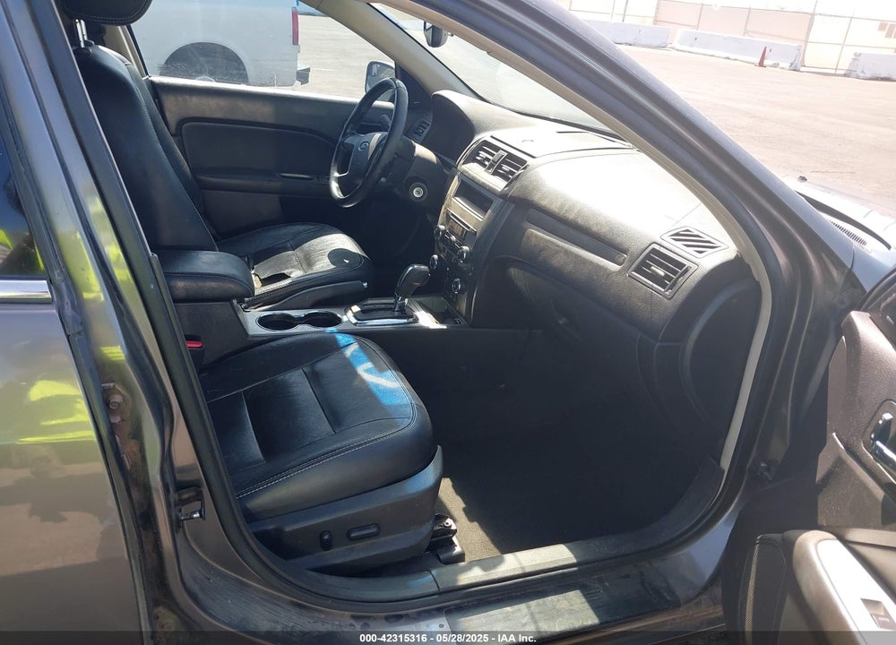 2011 FORD FUSION VIN: 3FAHP0JA4BR134377