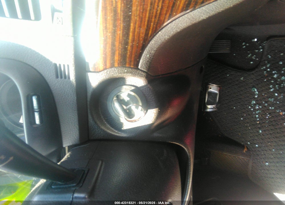 2010 HYUNDAI SANTA FE SE VIN: 5NMSHDAG4AH343058