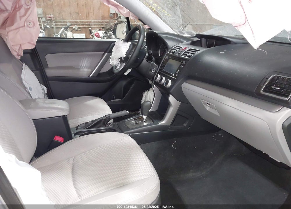 2017 SUBARU FORESTER 2.5I VIN: JF2SJABC0HH440186