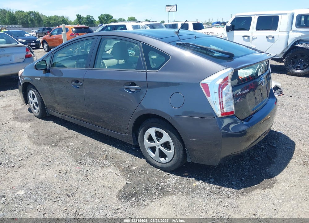 2014 TOYOTA PRIUS TWO VIN: JTDKN3DU5E1743070