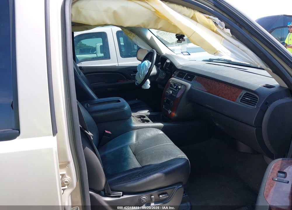 2008 CHEVROLET TAHOE LT VIN: 1GNFC13008R125999