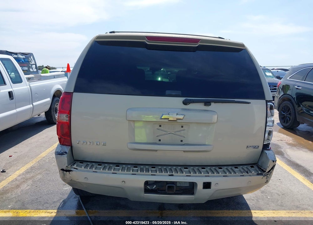 2008 CHEVROLET TAHOE LT VIN: 1GNFC13008R125999