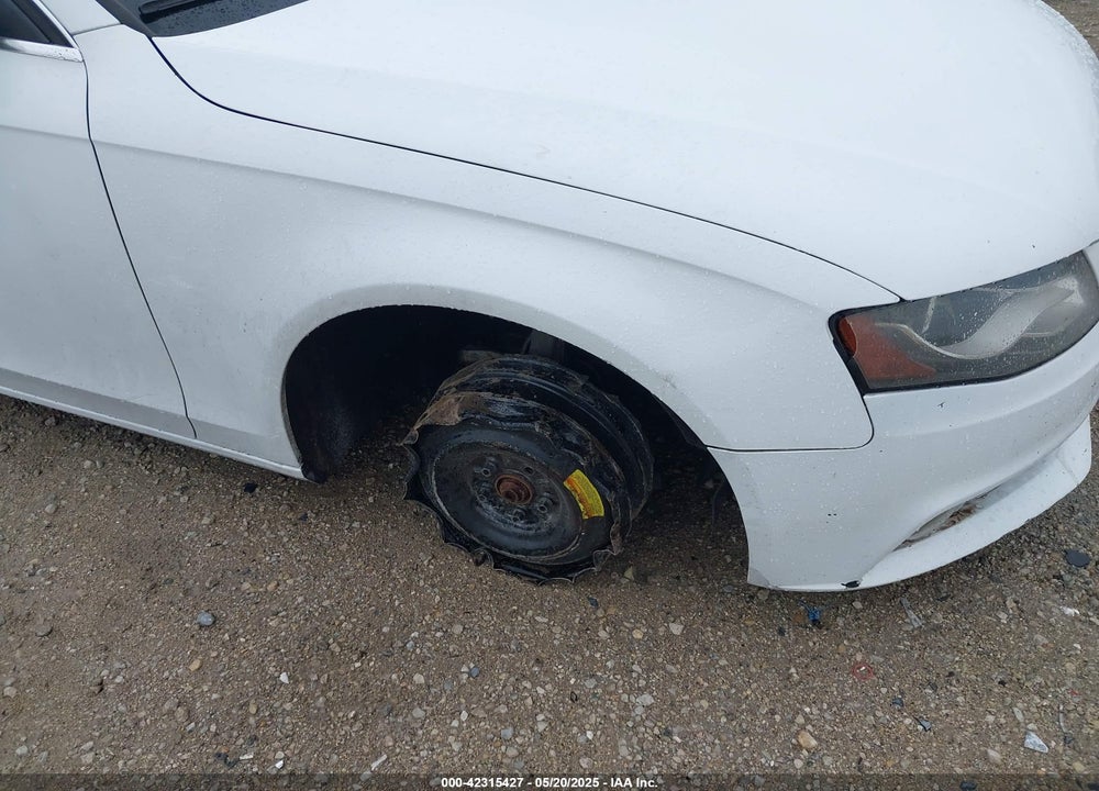 2012 AUDI A4 VIN: WAUBFAFL4CN006208