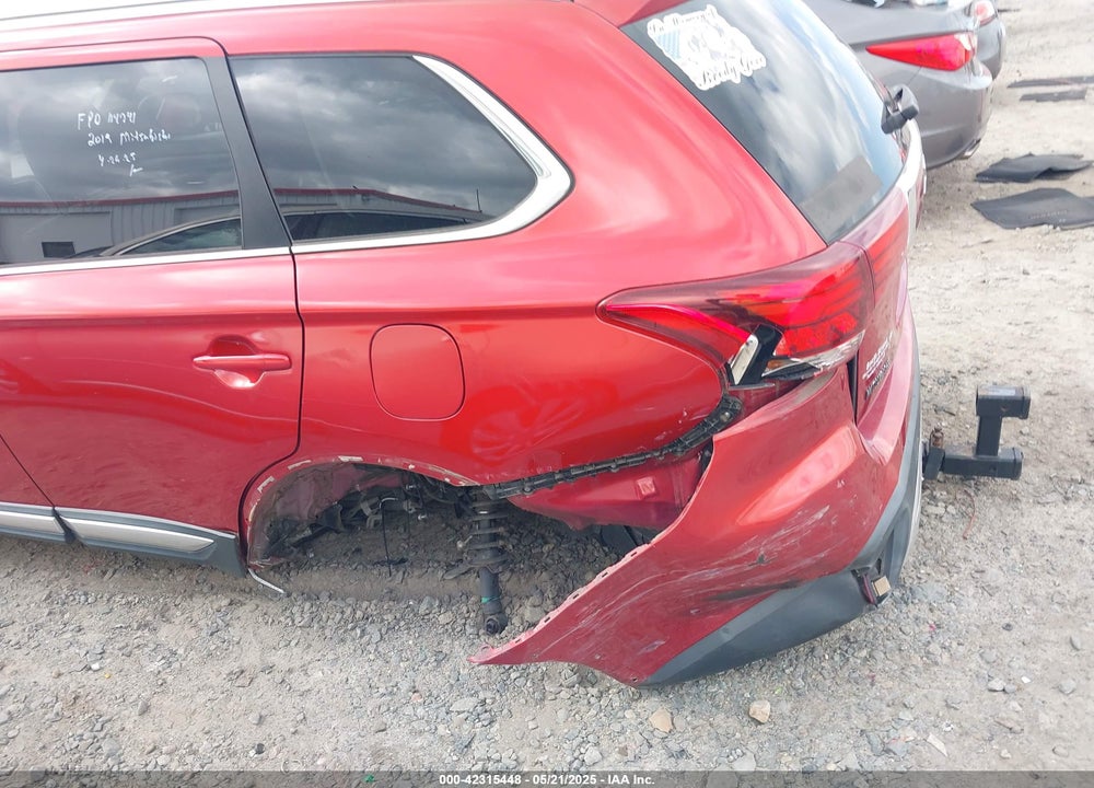 2019 MITSUBISHI OUTLANDER SEL VIN: JA4AD3A30KZ033978