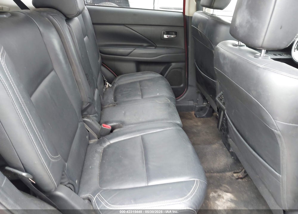 2019 MITSUBISHI OUTLANDER SEL VIN: JA4AD3A30KZ033978