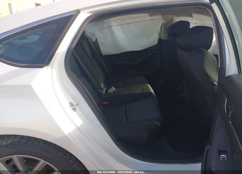 2022 HONDA ACCORD VIN: 1HGCV1F18NA021038