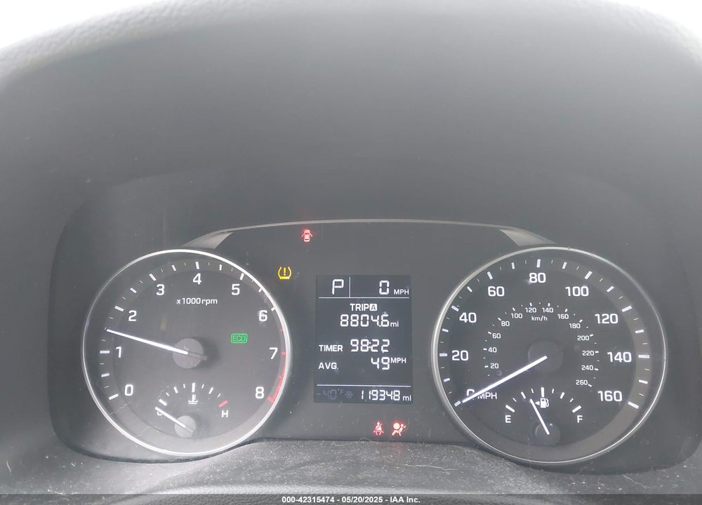 2017 HYUNDAI ELANTRA VIN: KMHD84LF8HU064899