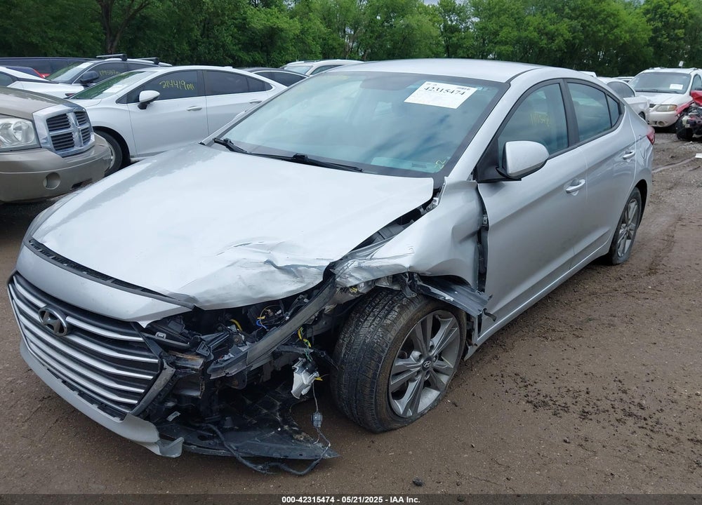 2017 HYUNDAI ELANTRA VIN: KMHD84LF8HU064899