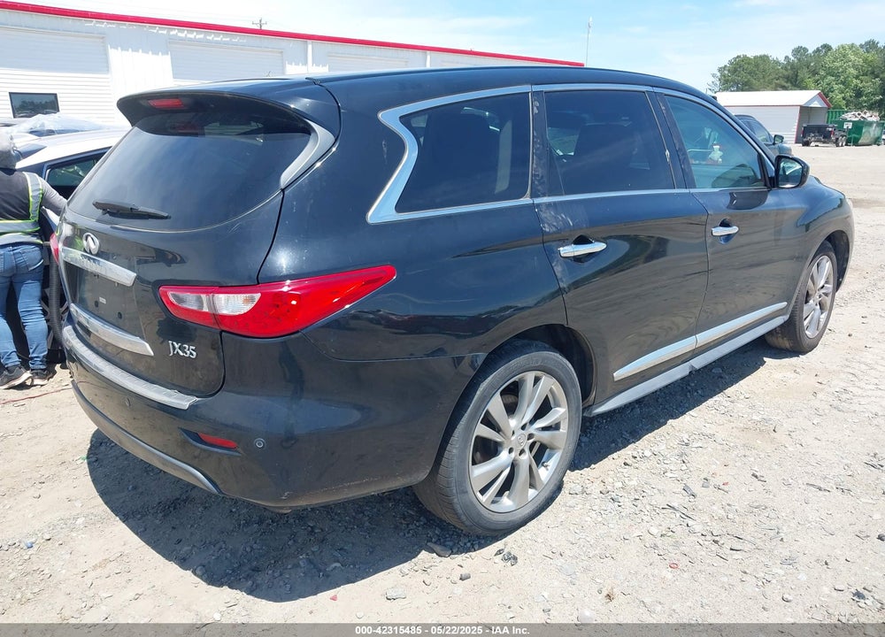 2013 INFINITI JX35 VIN: 5N1AL0MM6DC318102