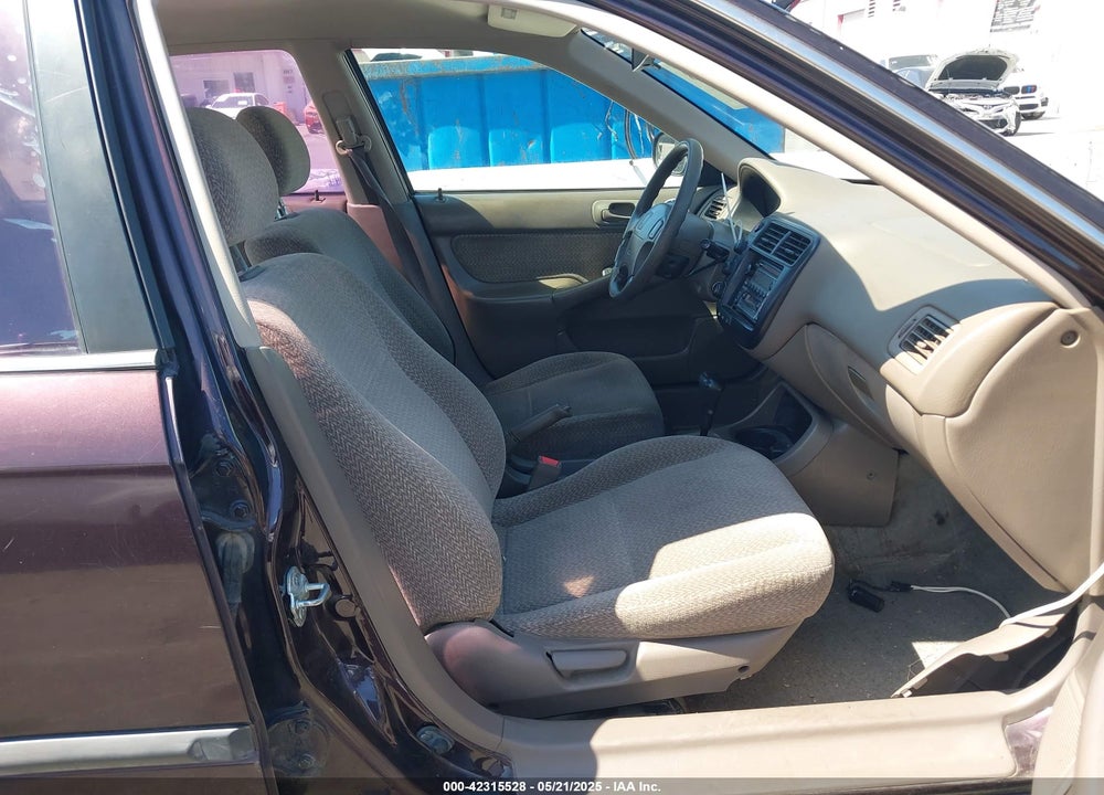 2000 HONDA CIVIC LX VIN: 2HGEJ6677YH587297